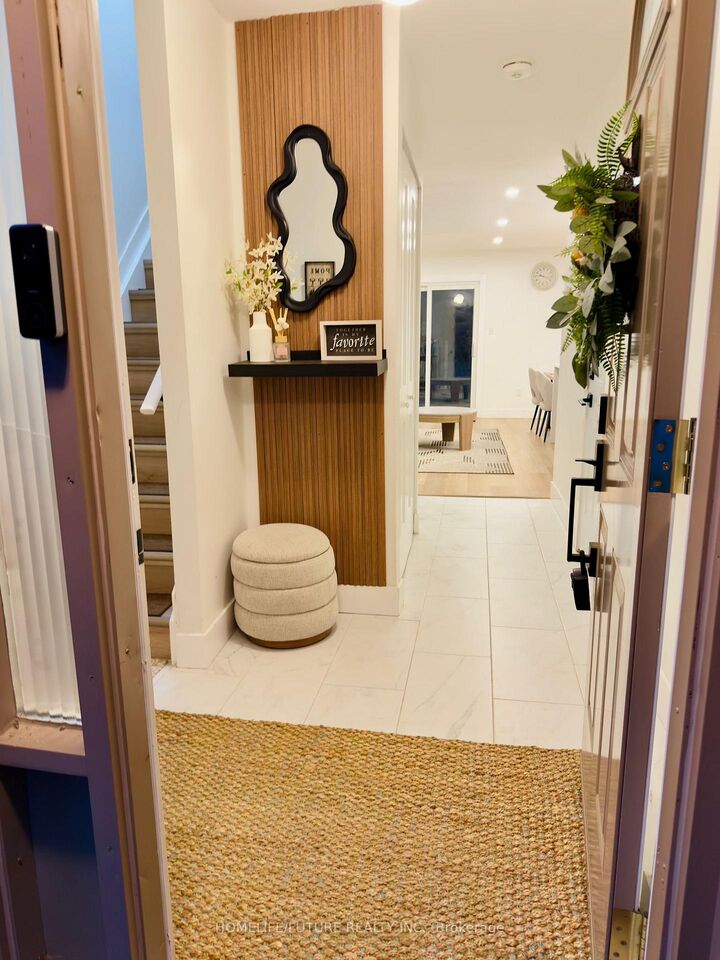 Property Photo: 51 Paulander Drive 51 ON N2M 5E5