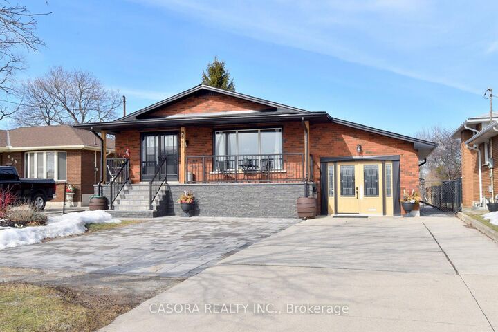 682 Mohawk Road W — photo 1
