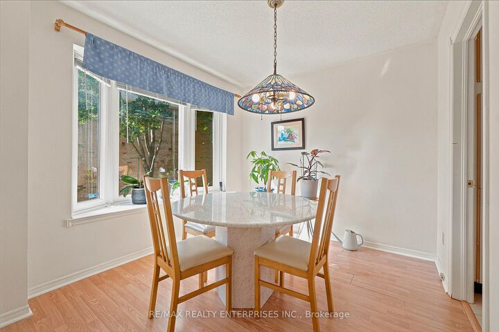 Property Photo: 4635 Regents Terrace 68 ON L5R 1X6