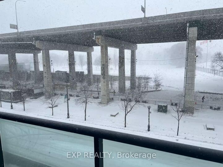 Property Photo: 209 Fort York Boulevard 465 ON M5V 4A1