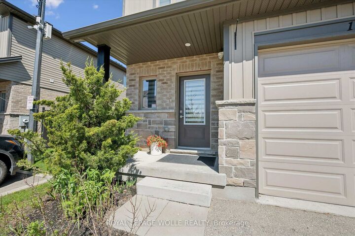 1023 Devonshire Avenue 15 — photo 1