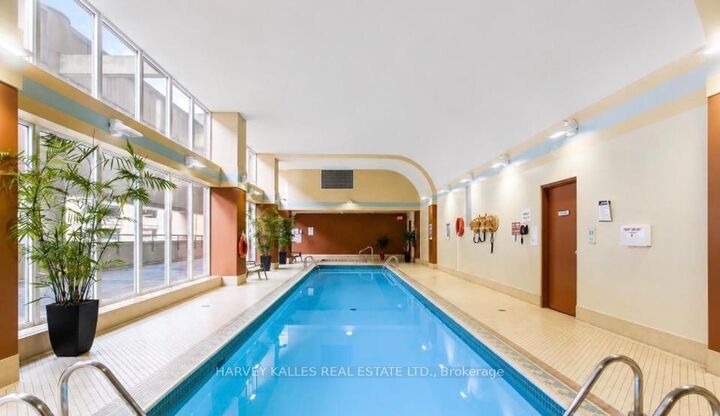 Property Photo:  750 Bay Street 3003  ON M5G 1N6 