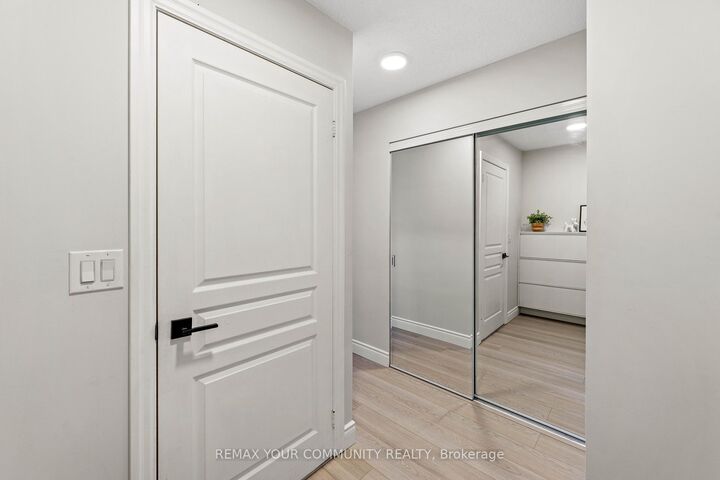 Property Photo: 1940 Ironstone Drive 609 ON L7L 0E4
