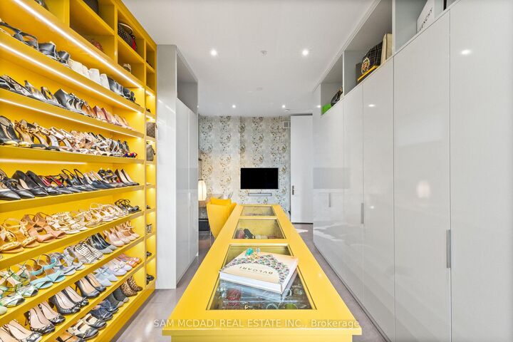 Property Photo: 1516 Duncan Road ON L6J 2R3