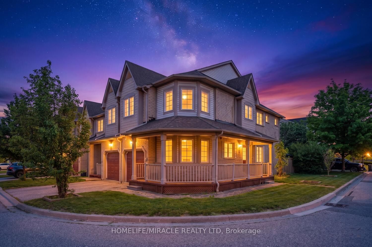 Property Photo: 7284 Bellshire Gate 12 ON L5N 8E3