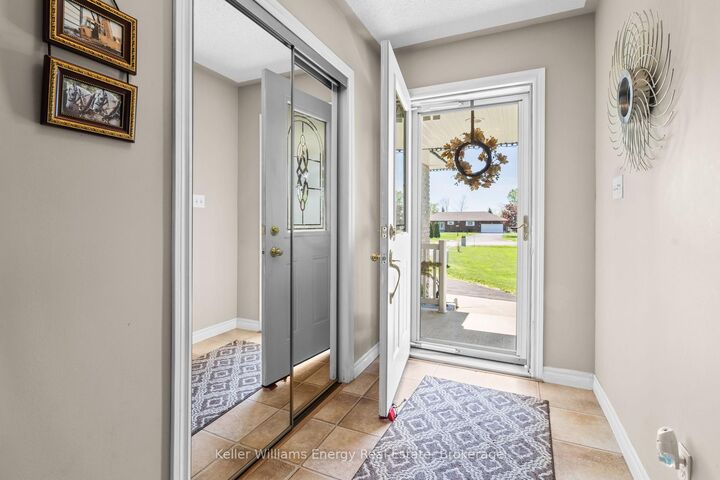 Property Photo:  18 Applewood Drive  ON K0L 1L0 