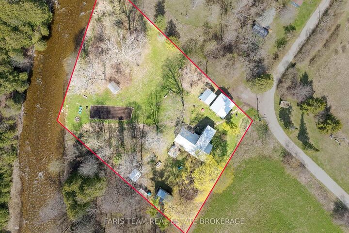 Property Photo: 7237 6/7 Sideroad Nottawasaga N/A ON L0M 1G0