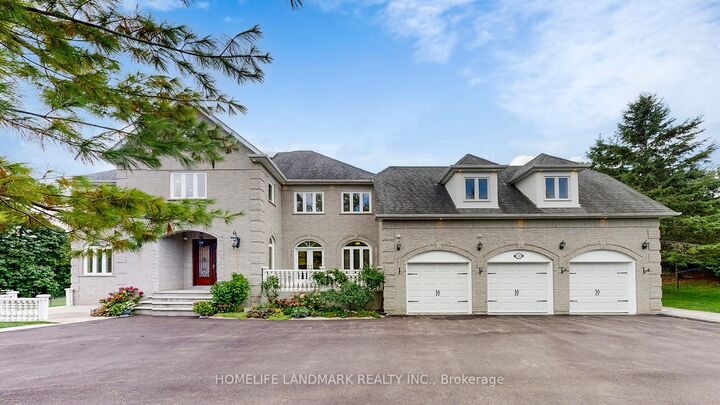 Property Photo: 90 Offord Crescent ON L4G 0K5