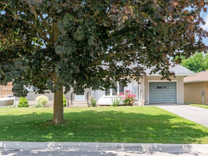 16 Fergusson Avenue — photo 1
