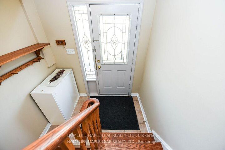 Property Photo:  2 Clay Brick Court E 88  ON L6V 4M7 