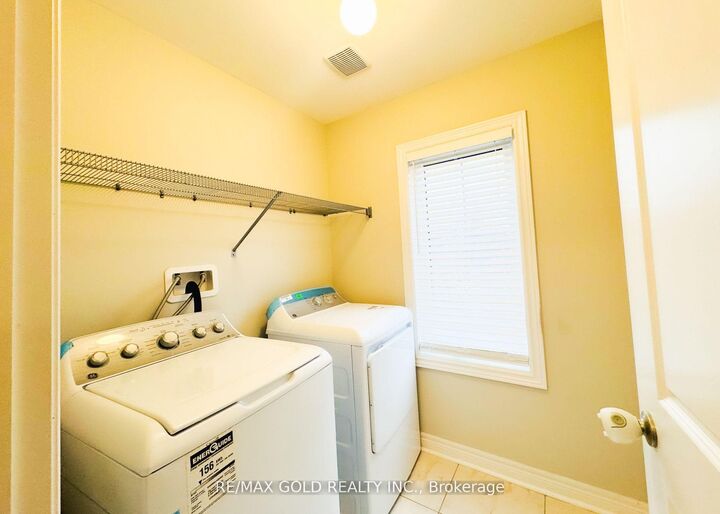 Property Photo:  60 Remembrance Road  ON L7A 0A7 