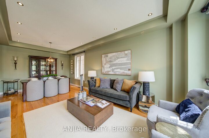 43 Manley Avenue — photo 1