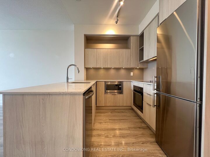 Property Photo:  200 Sackville Street 1105  ON M5A 0C4 