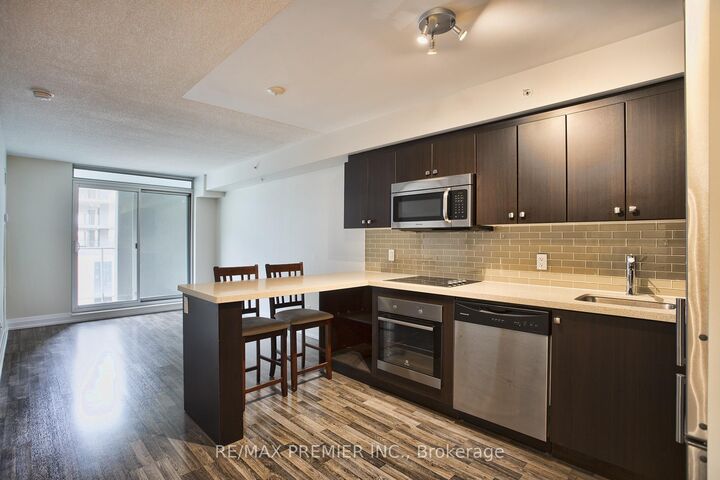 Property Photo:  565 Wilson Avenue 319W  ON M3H 0C6 