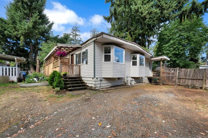 1540 Cowichan Bay Rd #22 — photo 1
