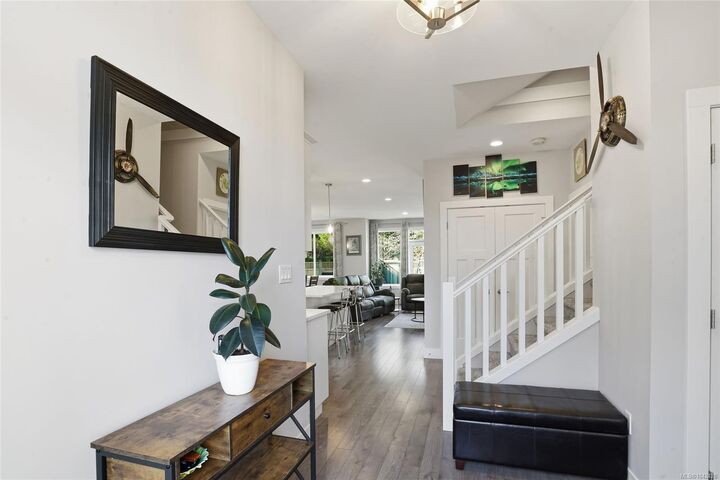 Property Photo: 751 James Pl BC V9G 1W2