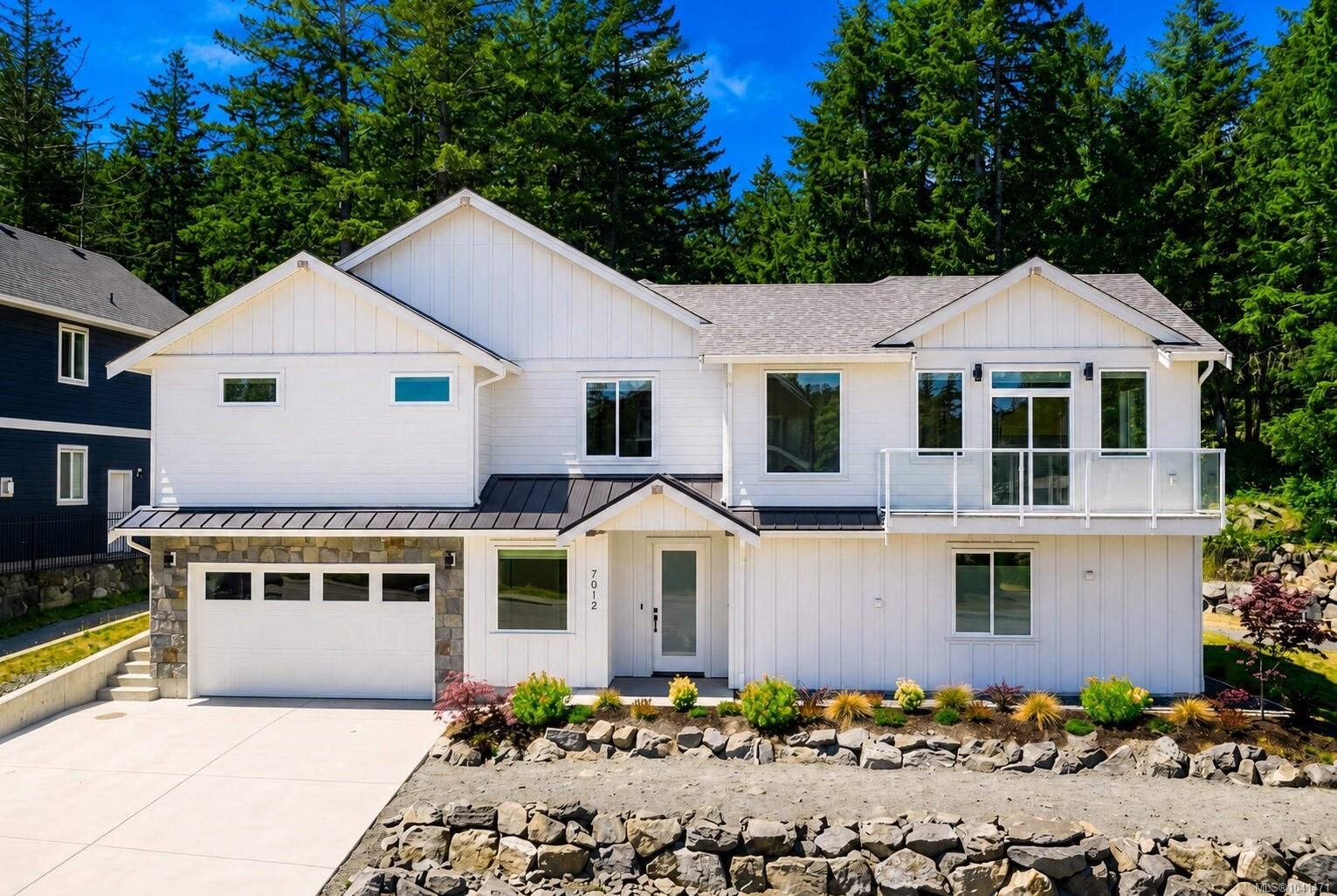 Property Photo: 7012 Clarkson Pl BC V9Z 1M4
