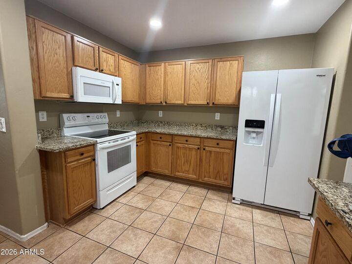 Property Photo:  2337 E 39th Avenue  AZ 85119 