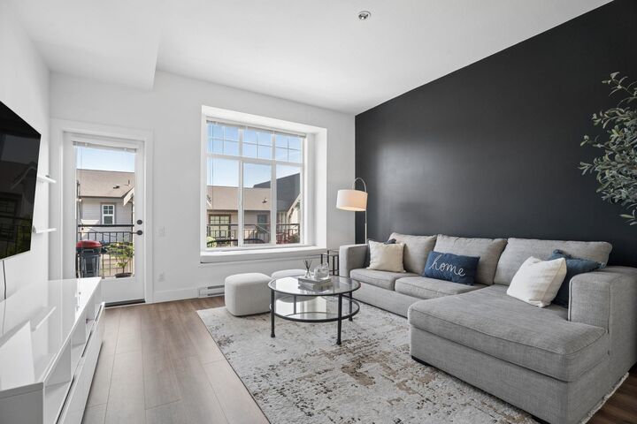 3552 Victoria Drive 45 — photo 1