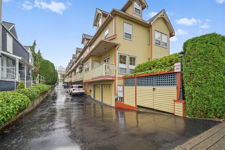 Property Photo: 15151 Buena Vista Avenue 6 BC V4B 1Y2