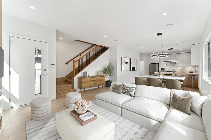Property Photo: 842 St. Denis Avenue BC V7J 2G4