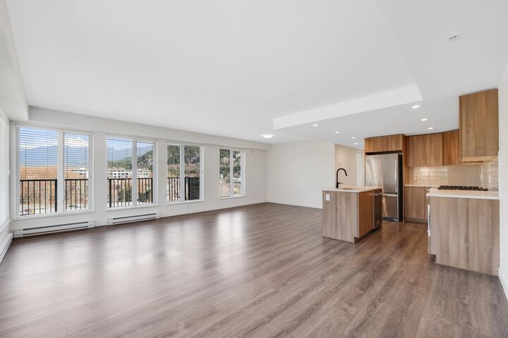 Property Photo: 1365 Pemberton Avenue 511 BC V8B 1B7