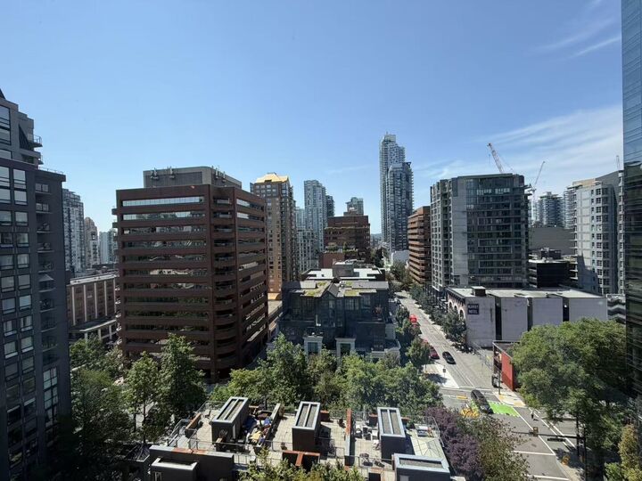 Property Photo:  1068 Hornby Street  BC V6Z 2Y7 
