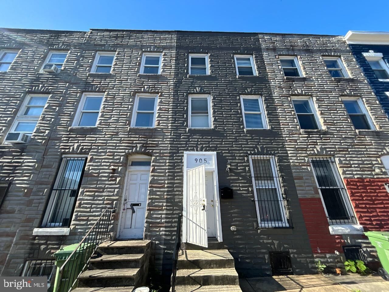 Property Photo:  905 Bennett Place  MD 21223 