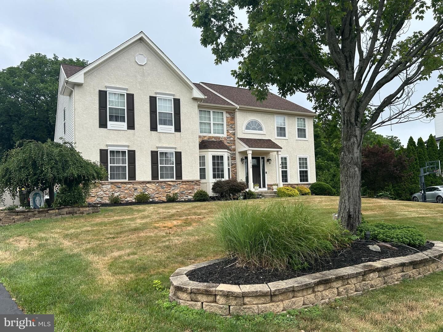Property Photo: 1015 Hickory Ridge Drive PA 18914