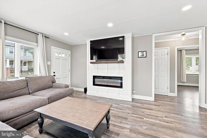Property Photo:  613 W Race Street  PA 19464 