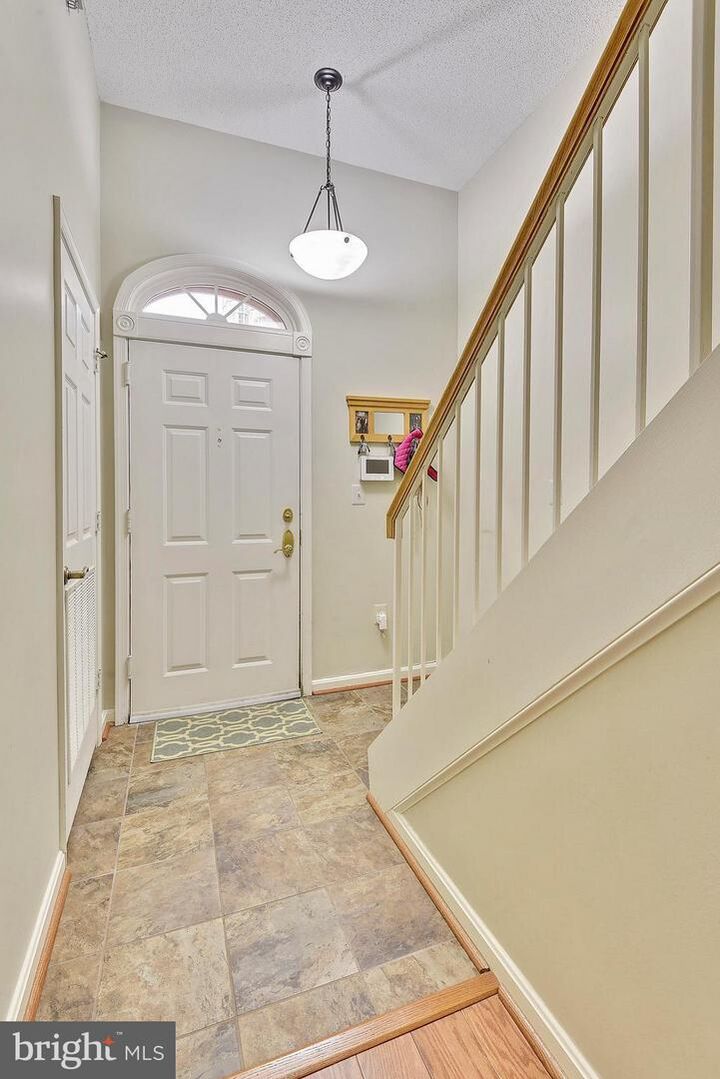 Property Photo: 2105 Jamieson Avenue VA 22314