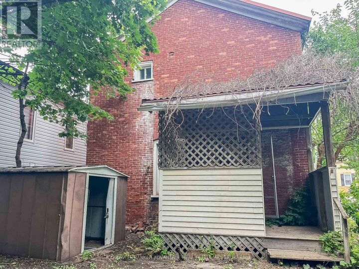 Property Photo:  35 Lake Street  ON L2R 5W9 