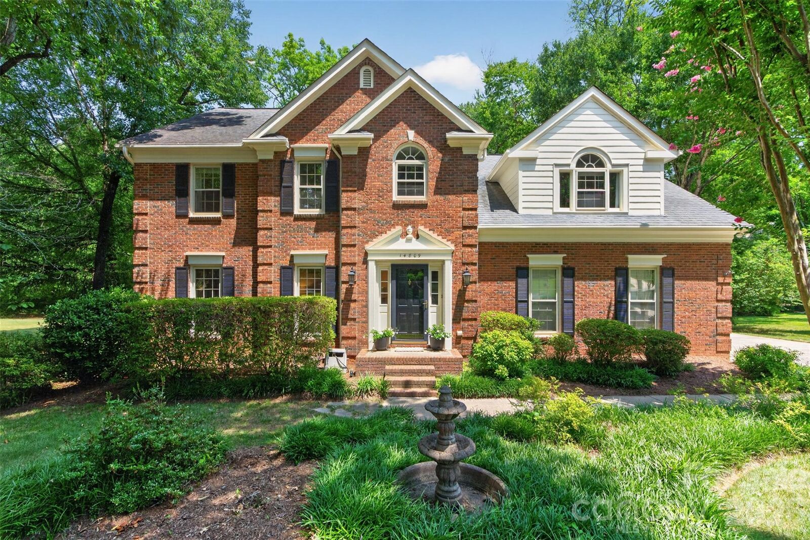 Property Photo: 14809 Stonegreen Lane NC 28078