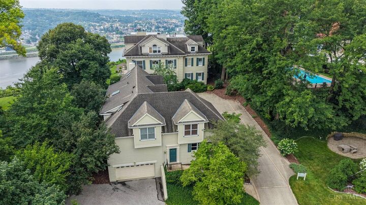 Property Photo: 1603 E McMillan Street OH 45206