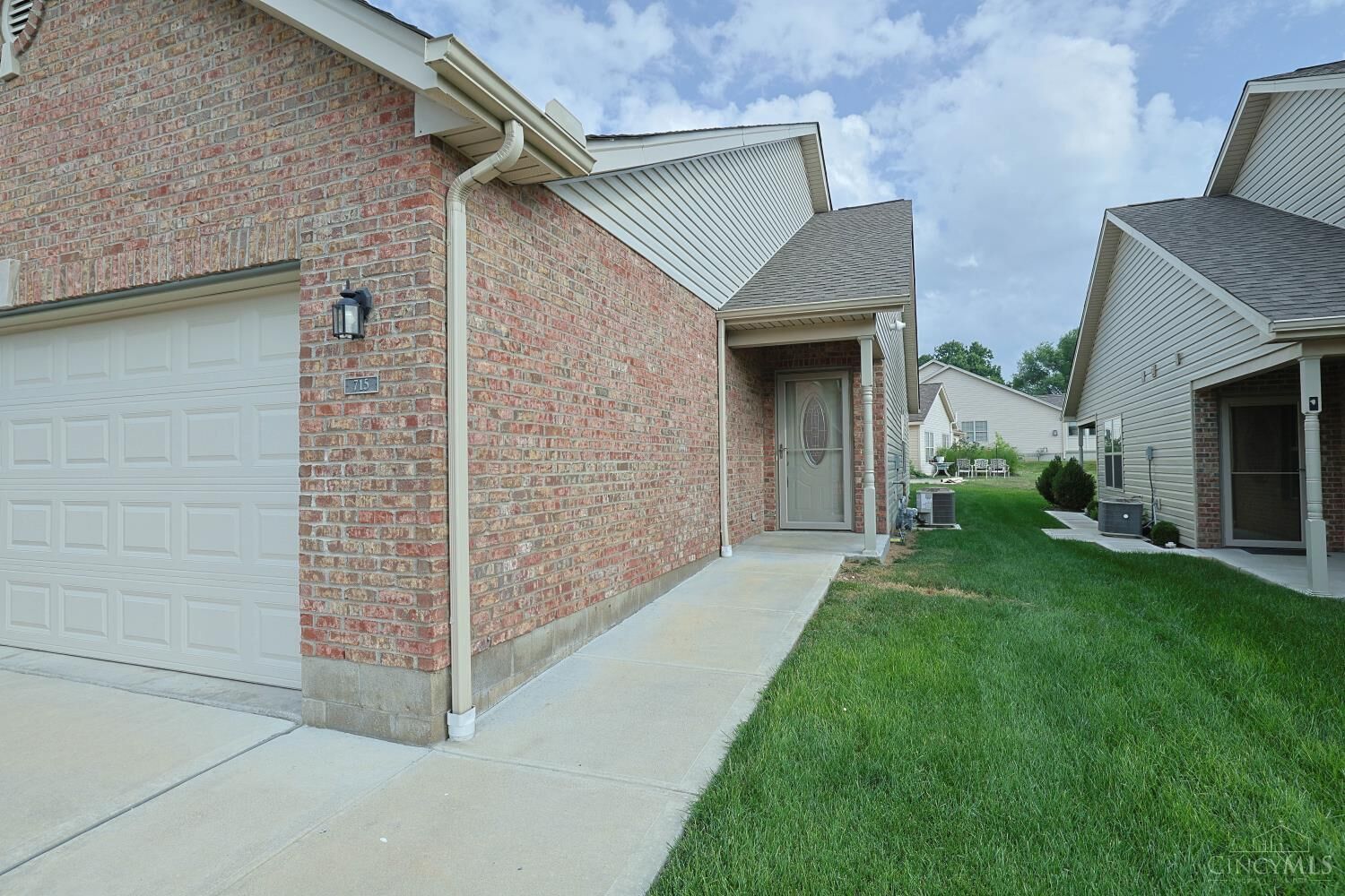 Property Photo:  715 Villa Court  OH 45067 
