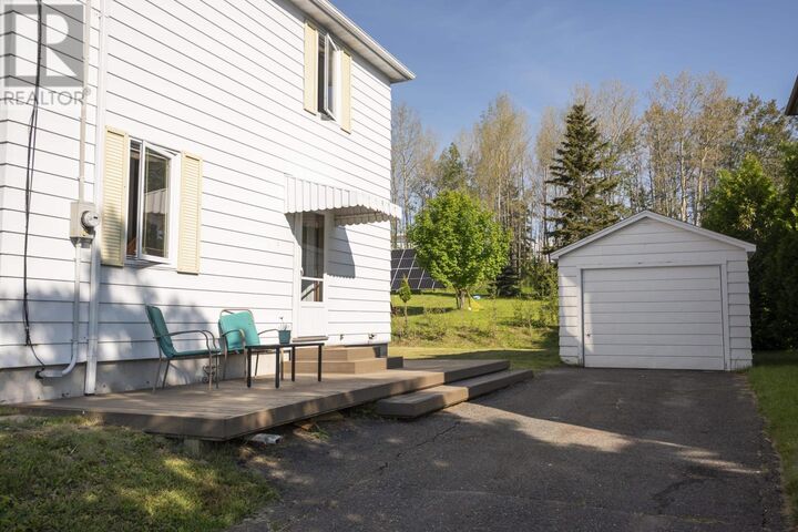 Property Photo:  500 Court St  ON P7A 4X8 