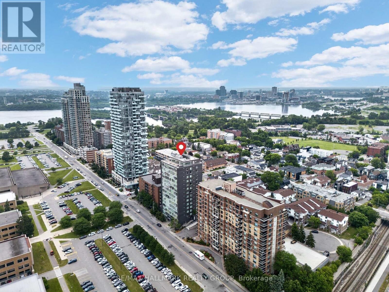 Property Photo:  201 Parkdale Avenue 1001  ON K1Y 1E8 