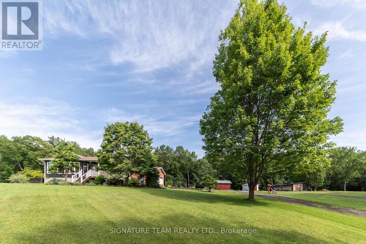 Property Photo: 4819 Round Lake Road ON K0J 2A0