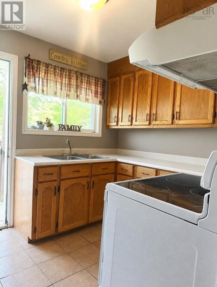 Property Photo: 144 Riverside Avenue NS B0N 2J0