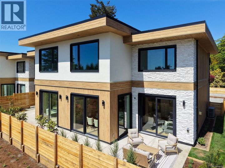 Property Photo: 3022 Cadboro Bay Road 1 BC V8R 5J9