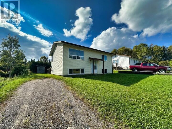 Property Photo: 29 Parkway Place ON P0T 2W0