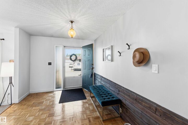 Property Photo: 4335 53 Avenue AB T0B 4J0