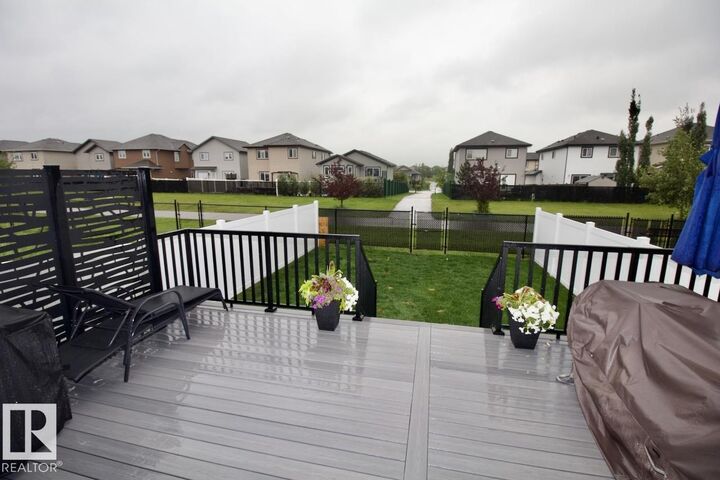 Property Photo:  103 Elm Street  AB T8L 0X8 