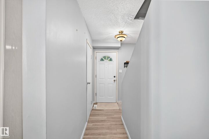 Property Photo:  355 Northgate Terrace NW  AB T5E 3E3 