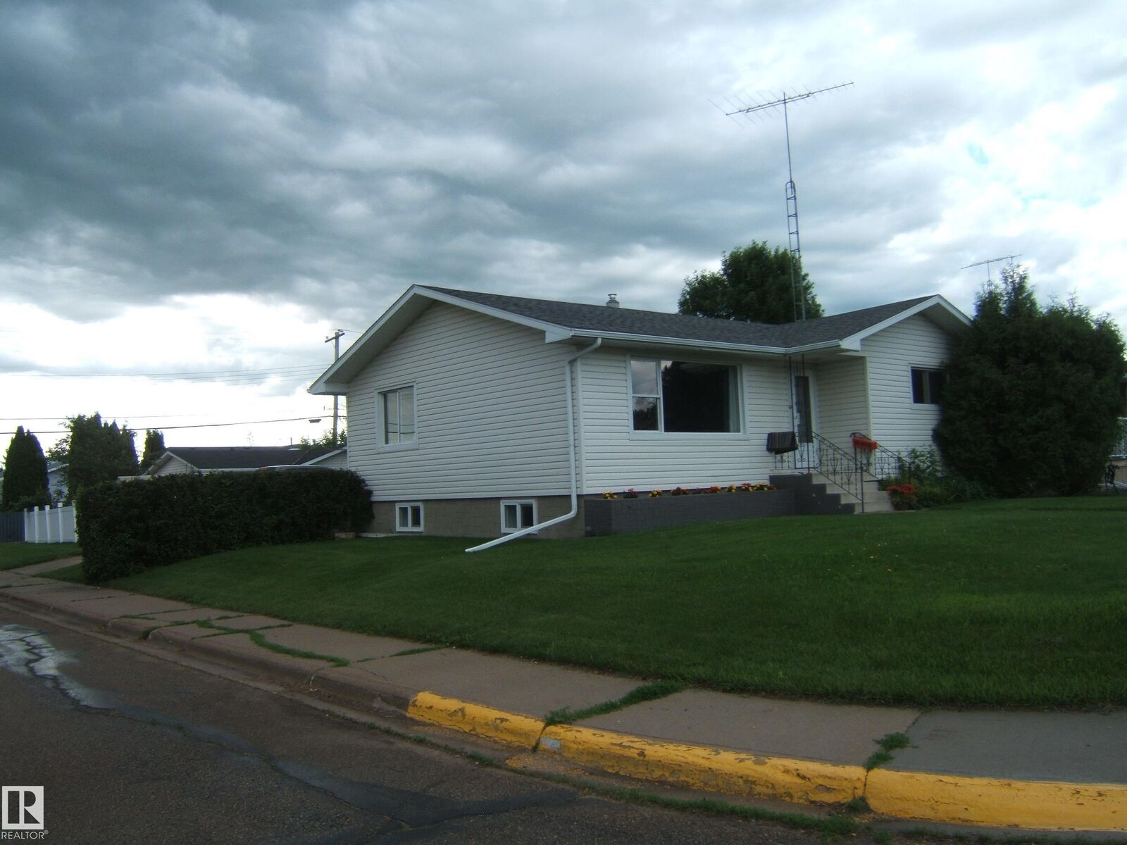 Property Photo:  4337 48A Street  AB T9C 1B2 