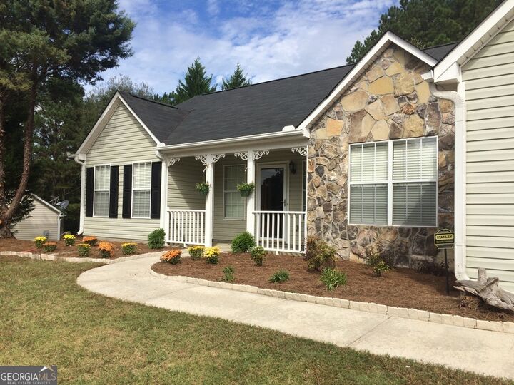 Property Photo: 3284 Rockwalk Terrace GA 30052