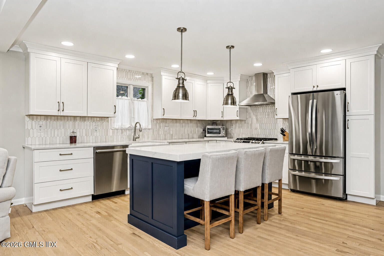 Property Photo:  25 Westview Place  CT 06878 