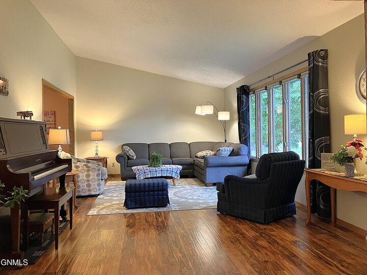 Property Photo:  1026 Governor Lane  ND 58501 
