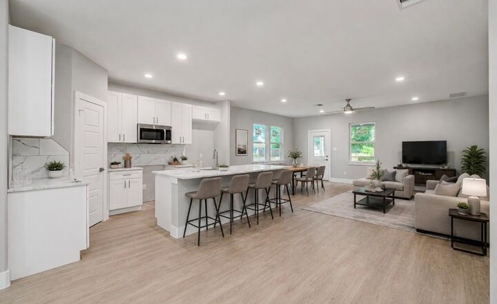 Property Photo: 5447 N Shady Creek Drive TX 77017