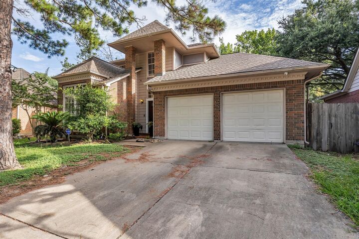 Property Photo: 7543 Basswood Forest Court TX 77095